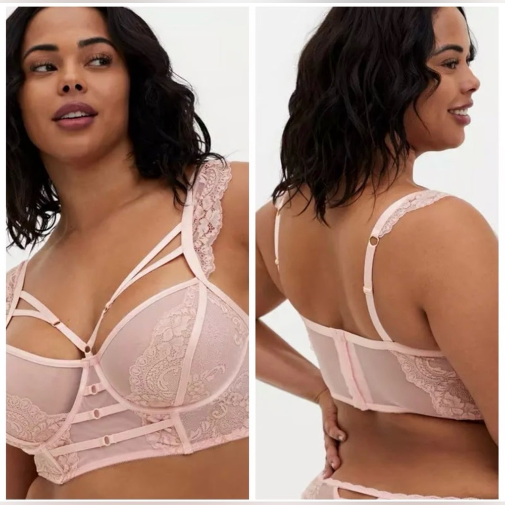 Torrid Curve NWT Strappy Lurex Lace Underwire Bra Light Pink Size 2